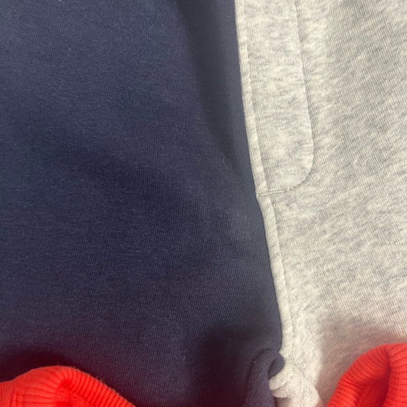 Joules shirt, sweatshirt, and sweatpants size 4/5 - Picture 5 of 6